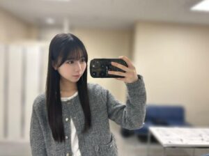 【僕青】工藤唯愛ちゃんの私服!かわいいニットカーディガン