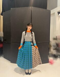 【僕青】萩原心花ちゃん、魔法使いのようなカラフルスカートが可愛い