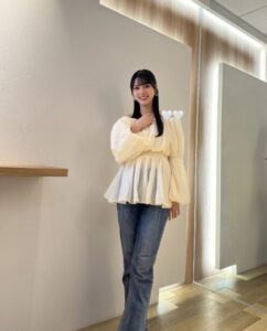 【僕青】宮腰友里亜ちゃん、春使用でカワイイ肩出しブラウス