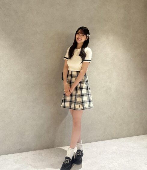 【僕青】宮腰友里亜ちゃんの私服!全身コーデの可愛すぎる洋服に注目