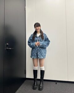 【僕青】宮腰友里亜ちゃんの私服！主張強めのデニムコーデが可愛い