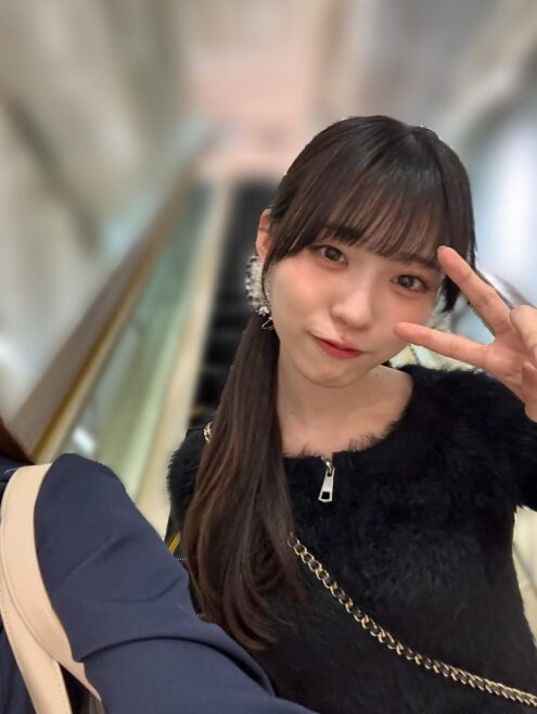 【僕青】金澤亜美ちゃんの私服!お姉ちゃんに借りたオシャレ可愛いニットカーディガン