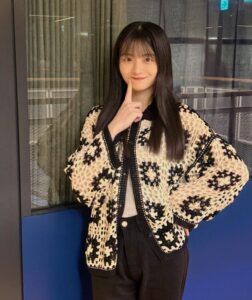 【僕青】西森杏弥ちゃんの私服！透け感のある大人可愛いシャツ