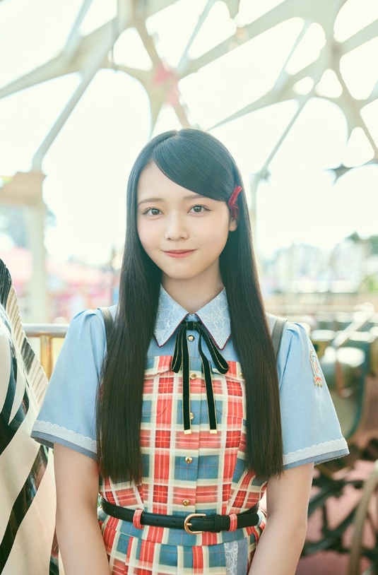秋田莉杏 2025年8月 6thシングル期プロフィール写真
