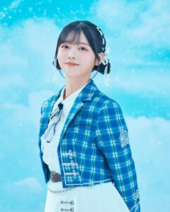 【秋田莉杏】最新私服まとめ｜ビッグスウェット×ロングブーツのすっきり脚見せコーデ（2024年秋冬）